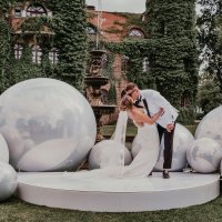 Белый зеркальный надувной шар 180 см