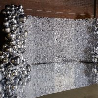 Фотозона из фольги Блеск